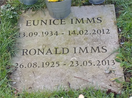 Photo of the grave of (RON) RONALD JAMES IMMS