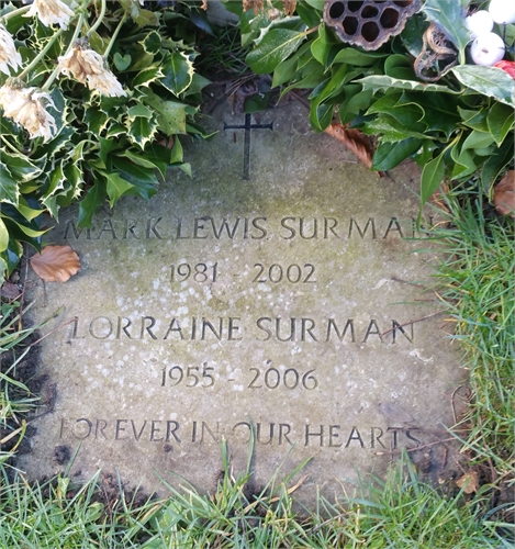 Photo of the grave of LORRAINE SURMAN (née CARTLIDGE)