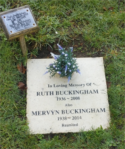 Photo of the grave of RUTH BUCKINGHAM (née HATHAWAY)