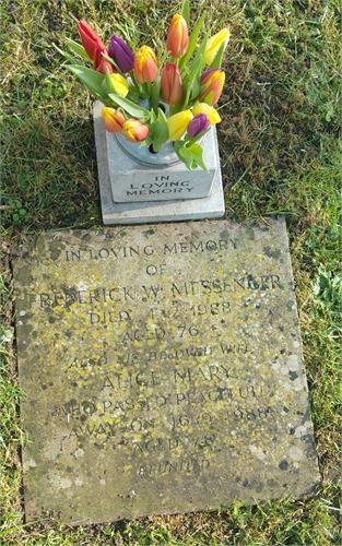 Photo of the grave of ALICE MARY MESSENGER (née READ)