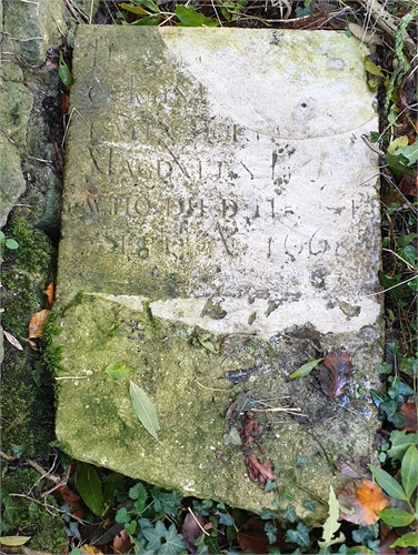 Photo of the grave of JOHN DAVIS