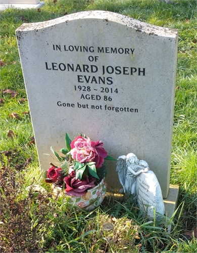 Photo of the grave of LEONARD JOSEPH EVANS