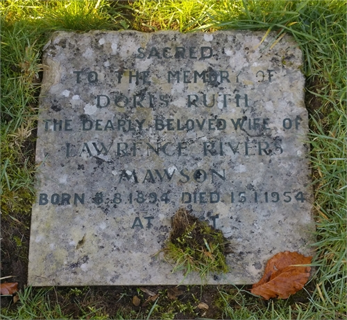 Photo of the grave of DORIS RUTH MAWSON (née WILKINSON)