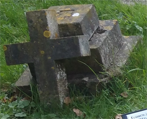 Photo of the grave of WILLIAM BASIL HUNTER