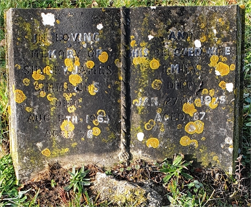 Photo of the grave of EMILY SIMMONDS (née COOPER)