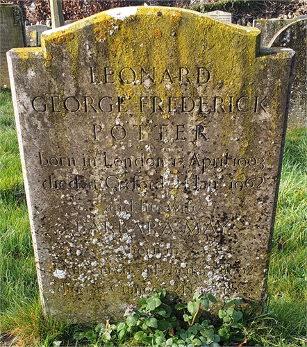 Photo of the grave of BARBARA MAY POTTER (née GILES)