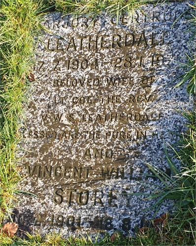 Photo of the grave of MARJORY GERTRUDE LEATHERDALE (née MC JERROW)