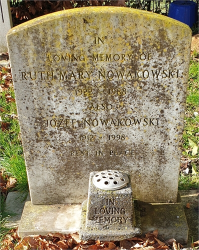 Photo of the grave of RUTH MARY NOWAKOWSKI (née JOHNSON)