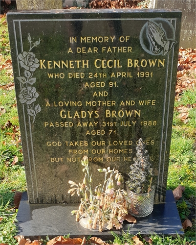 Photo of the grave of KENNETH CECIL BROWN