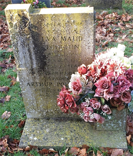 Photo of the grave of EVA MAUD POULTON (née RAISEY)