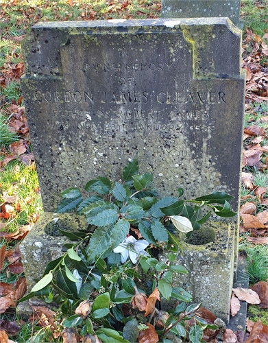 Photo of the grave of GORDON JAMES CLEAVER