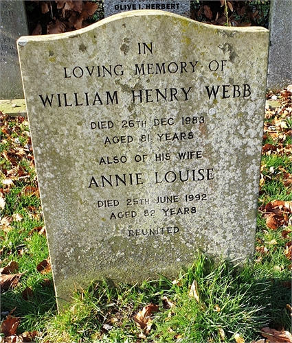 Photo of the grave of ANNIE LOUISE WEBB (née CHAMP)