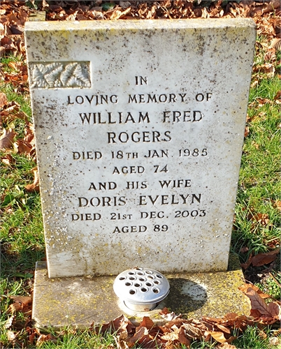 Photo of the grave of DORIS EVELYN ROGERS (née ANSTEAD)