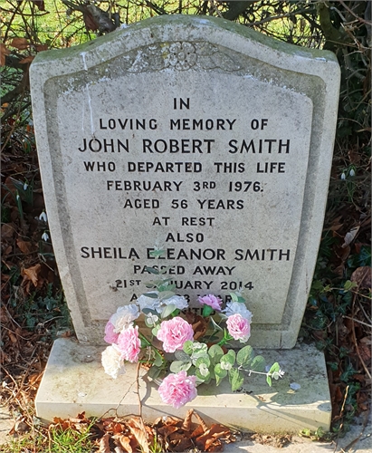 Photo of the grave of (BOB) JOHN ROBERT SMITH