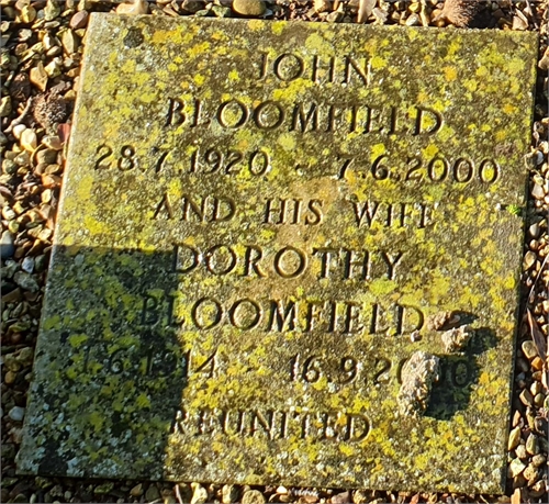 Photo of the grave of DOROTHY MAY E. BLOOMFIELD