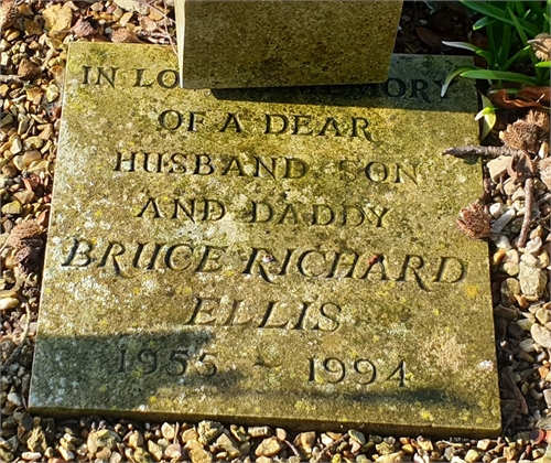 Photo of the grave of BRUCE RICHARD ELLIS