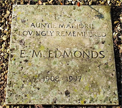 Photo of the grave of (MARJORIE) ELIZABETH MARJORIE EDMONDS