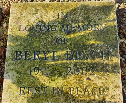 Photo of the grave of (BERYL) GERTRUDE BERYL BINCH (née IRVING)