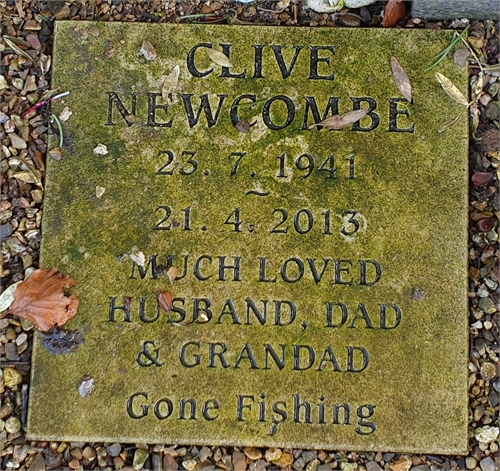 Photo of the grave of CLIVE DENNIS NEWCOMBE