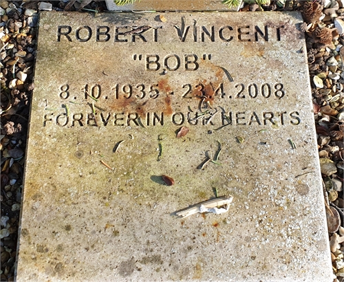 Photo of the grave of (BOB) ROBERT CLIFFORD VINCENT