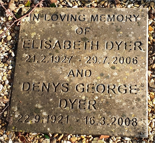 Photo of the grave of DENYS GEORGE DYER