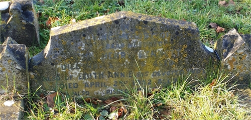 Photo of the grave of JOHN HENRY BENNETT