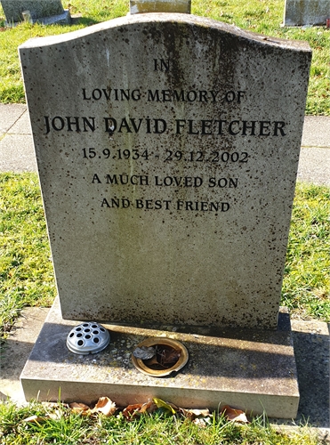 Photo of the grave of JOHN DAVID FLETCHER