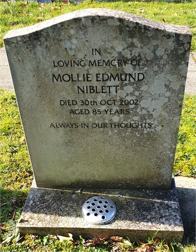 Photo of the grave of MOLLIE EDMUND NIBLETT (née VERRAN)