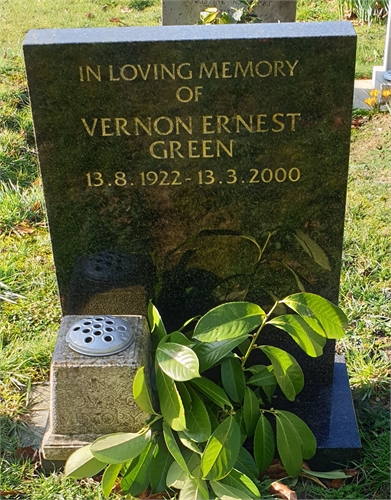 Photo of the grave of VERNON ERNEST GREEN