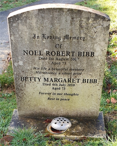 Photo of the grave of NOEL ROBERT BIBB