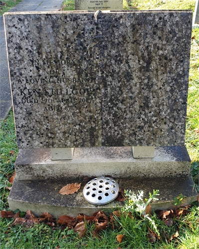 Photo of the grave of KENNETH JOHN STILGOE