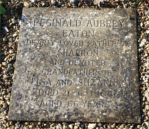 Photo of the grave of REGINALD AUBREY EATON